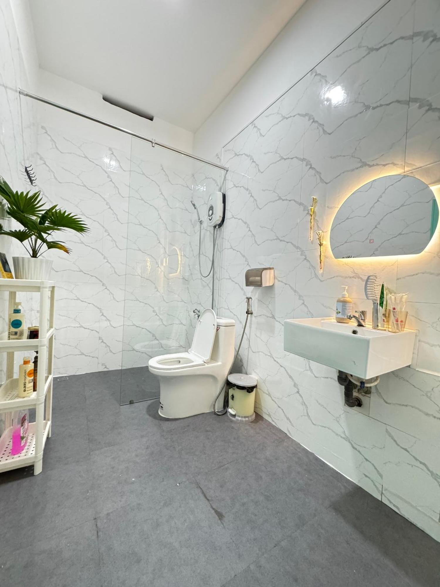 Apartment Hatus Homestay-bon Tam, Bep, Ban Cong, Chieu *